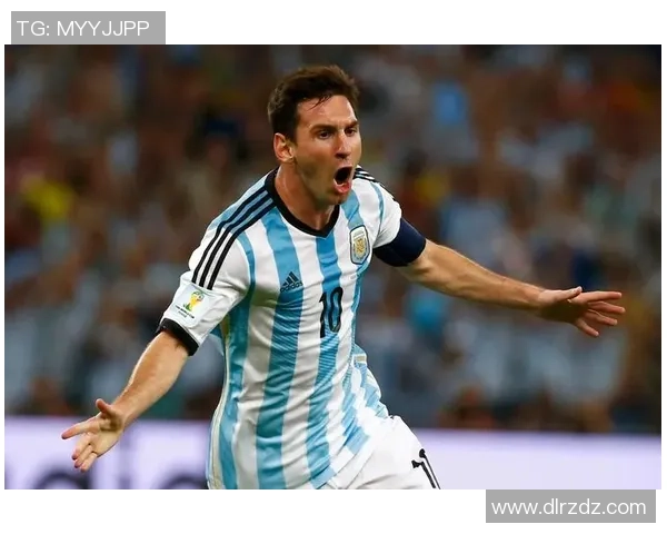 梅西与足球明星的传奇故事:从青涩少年到世界之巅的辉煌历程 梅西与足球明星的传奇故事:从青涩少年到世界之巅的辉煌历程