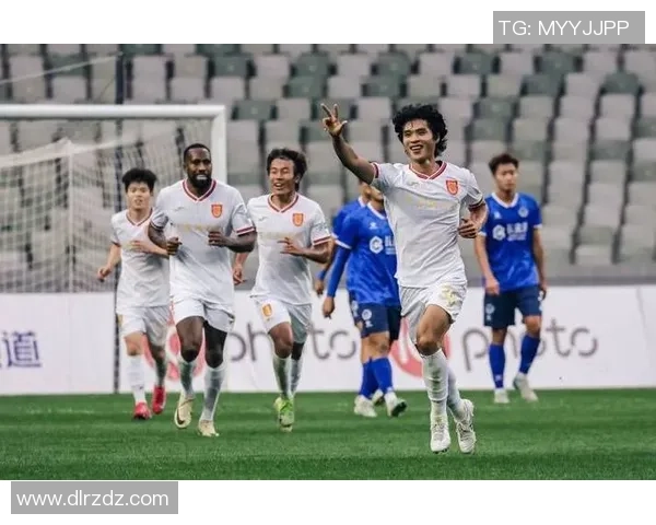 重庆足球队的速度变革引发热议助力球队重返巅峰之路